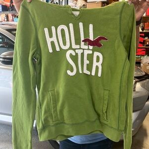 Large green Hollister sweatshirt